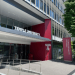 国際カンファレンスの開催会場である、テンプル大学の正面玄関